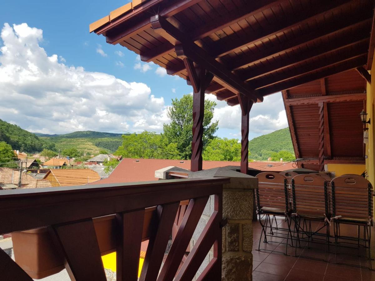 פרייד Raza Soarelui Pension (Adults Only) מראה חיצוני תמונה