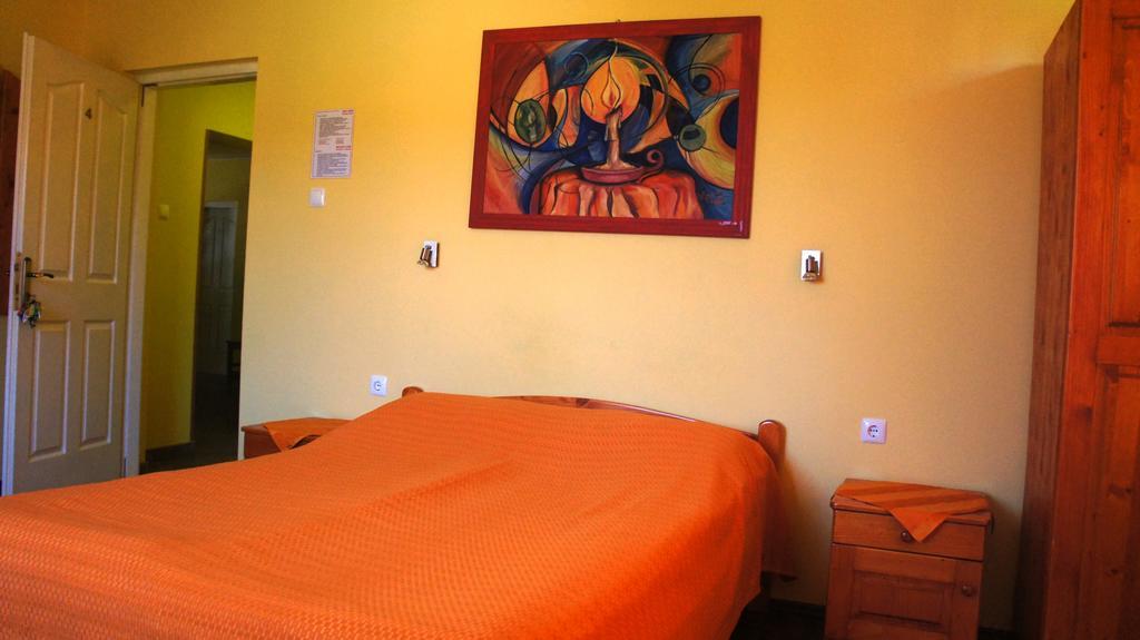 פרייד Raza Soarelui Pension (Adults Only) מראה חיצוני תמונה