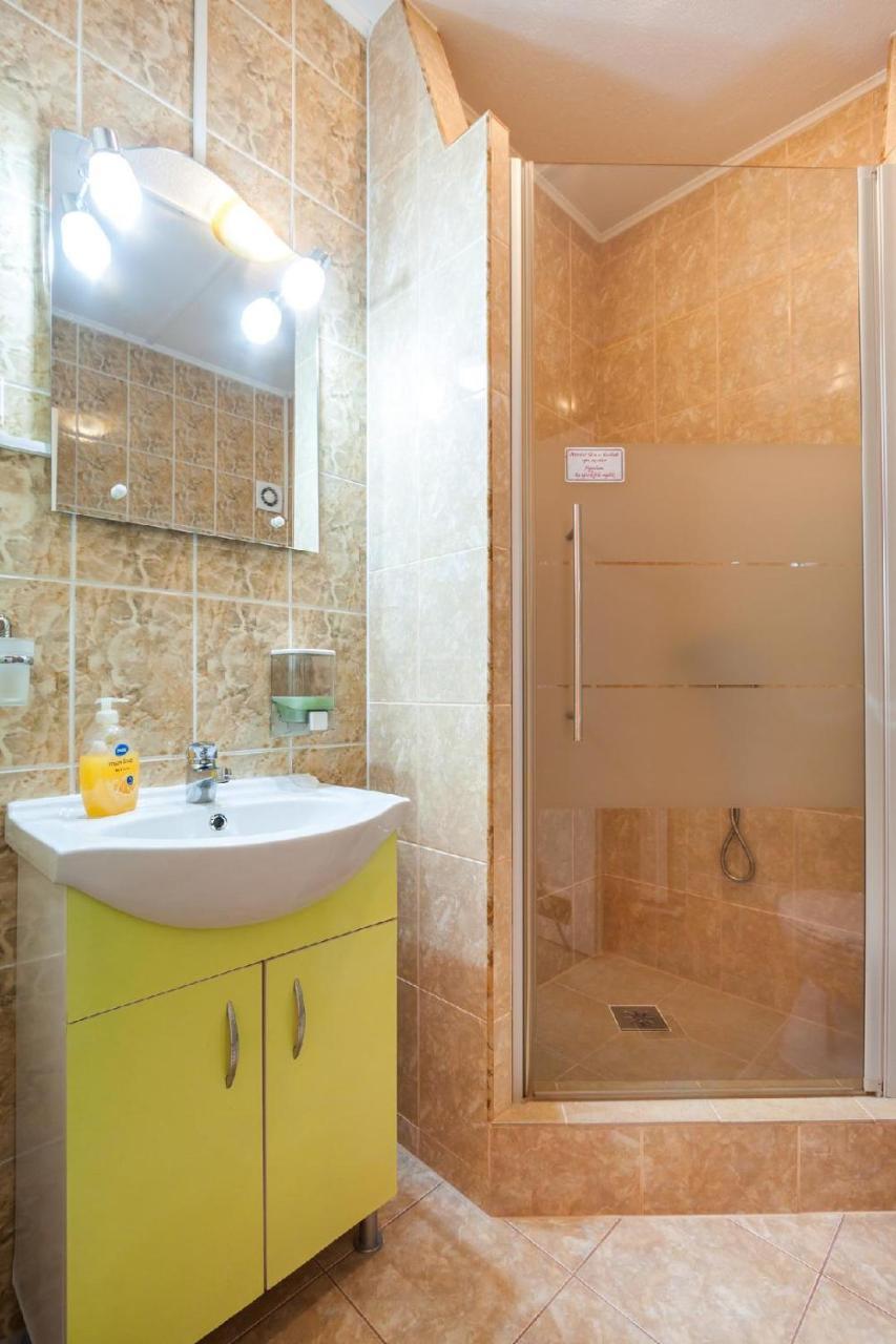 פרייד Raza Soarelui Pension (Adults Only) מראה חיצוני תמונה