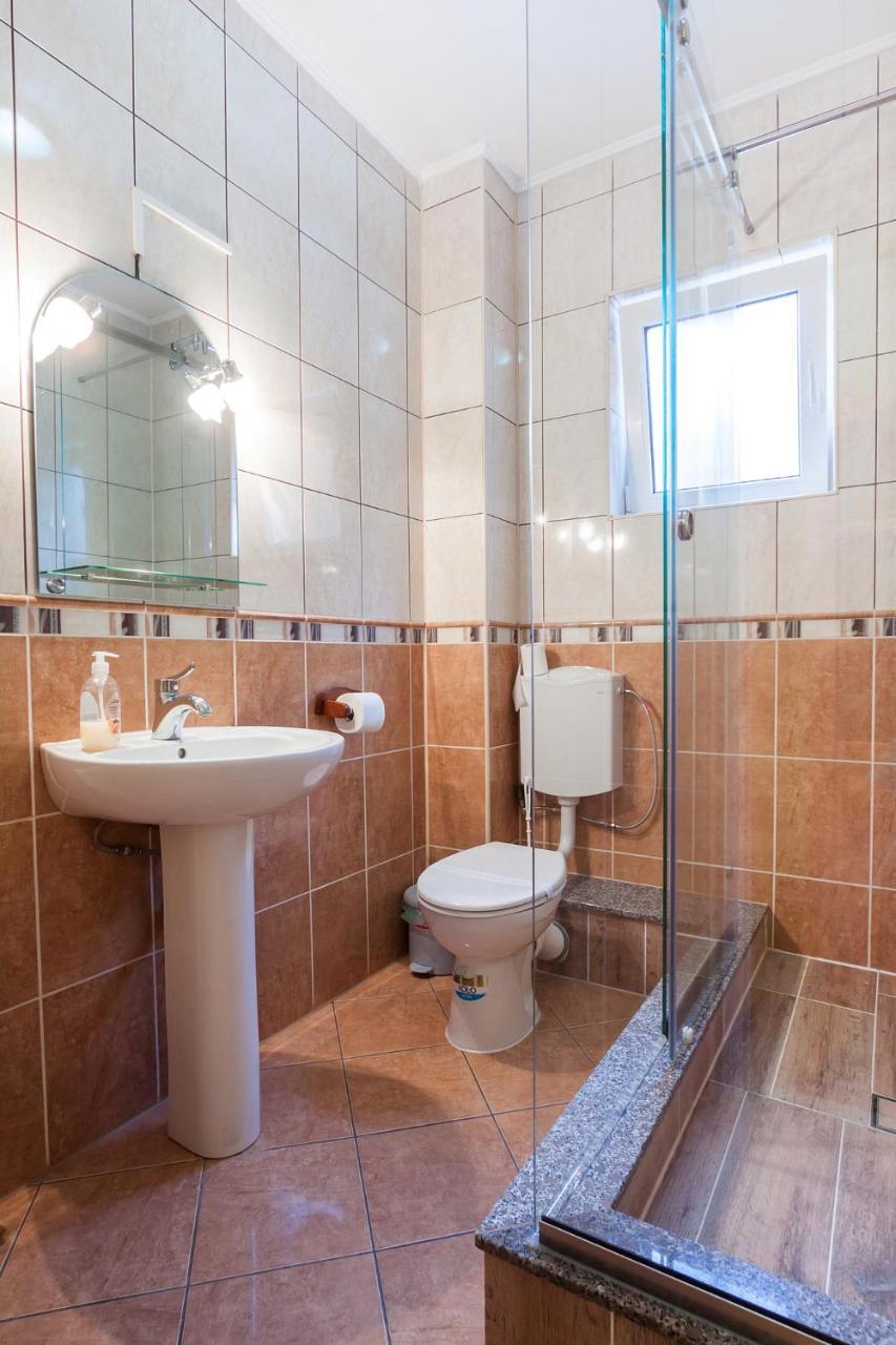 פרייד Raza Soarelui Pension (Adults Only) מראה חיצוני תמונה